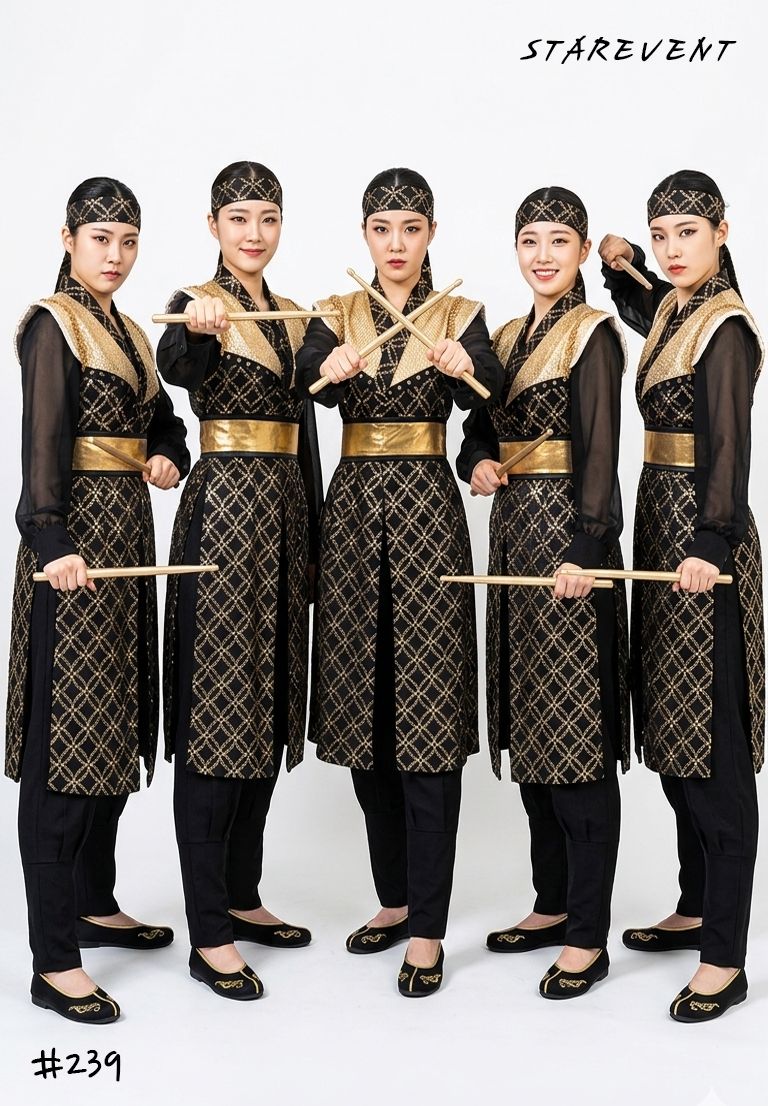 난타239(장군난타,쾌자,허리띠만) 착용