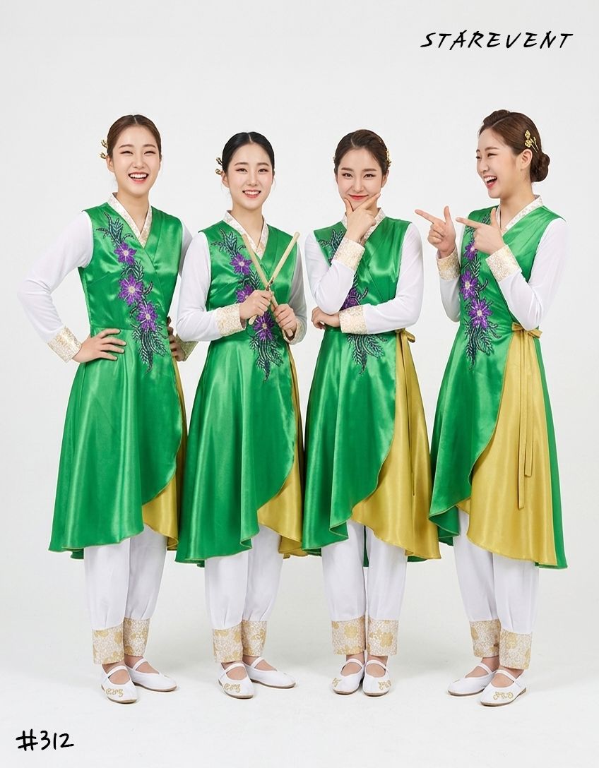 난타312(쾌자,허리띠만) 착용