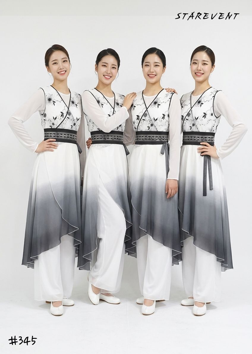 난타345(쾌자,허리띠만) 착용