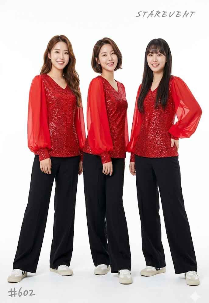 난타602 (스팽글 블라우스) 착용