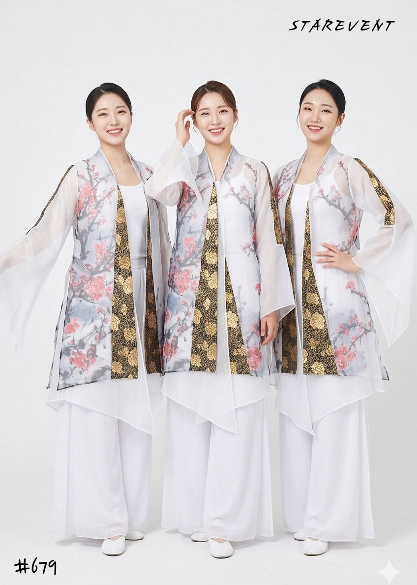 난타679 (매화저고리) 착용