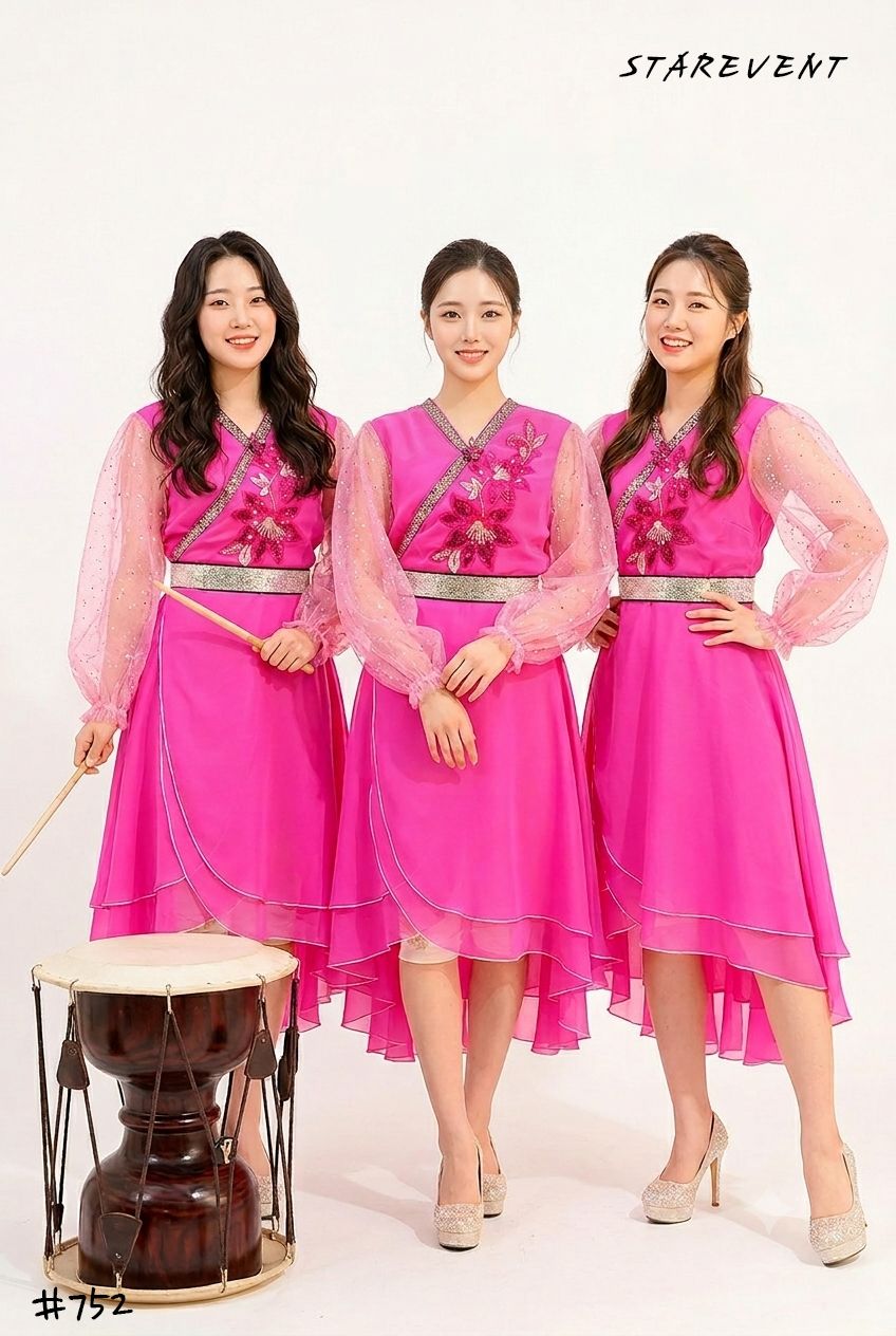 난타752(쾌자,허리띠,머리띠) 착용